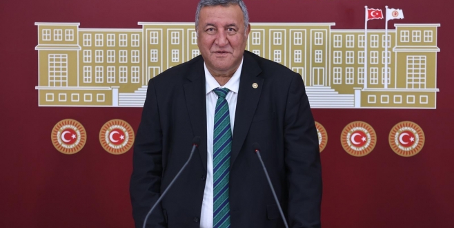 GÜBREDEKİ ARTIŞ ÇİFTÇİYİ ZORLUYOR