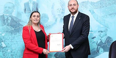 AK PARTİ BOR İLÇESİNDE ÖNEMLİ BİR İLKE İMZA ATTI