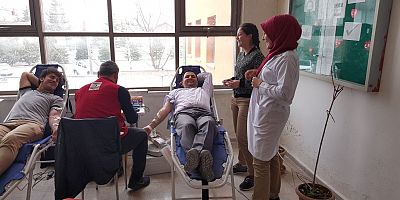 Faik Şahenk Meslek Lisesinden Afrin Mehmetçiklerine Kan Bağışı