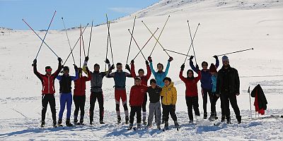 Niğdeli Kayakçılar Kendi Pistlerini Yapıyorlar