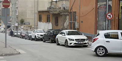 TERS YÖNDE SEYREDEN ARAÇLARA CEZA YAĞDI