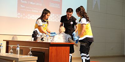 Üniversitede Adli Vakalarda Maddi Delillere Yaklaşımı Konferansı